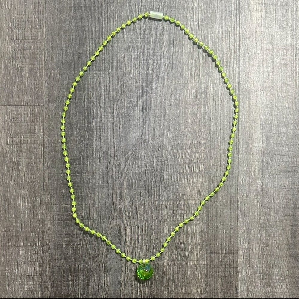 💞 New Green Beaded Toddler Safety Necklace